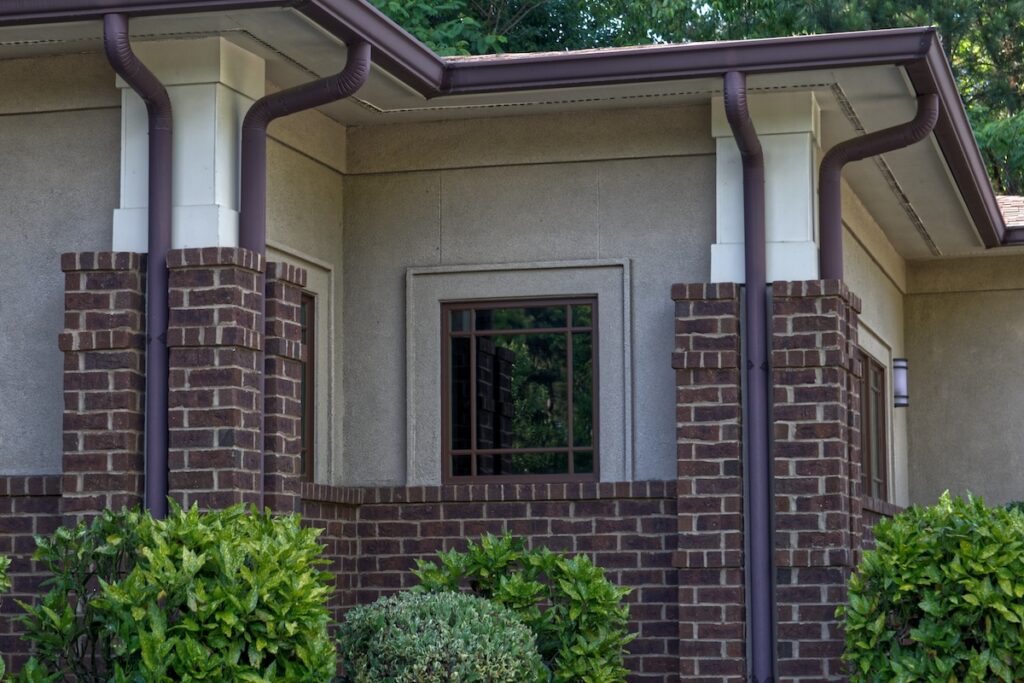 close up brown gutters leechburg pa